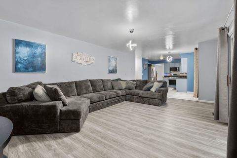 Tiny photo for 681 Majestic Drive, Algonquin, IL 60102 (MLS # 12538325)