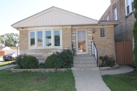 Photo of 3759 N Pioneer Avenue, Chicago, IL 60634 (MLS # 12602201)