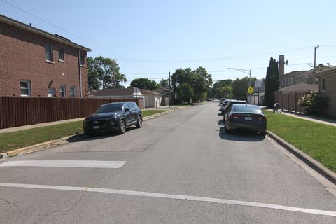 Tiny photo for 3759 N Pioneer Avenue, Chicago, IL 60634 (MLS # 12602201)