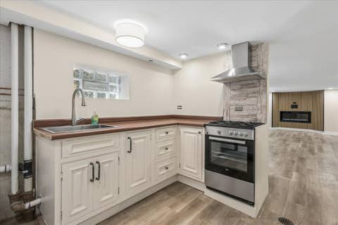 Tiny photo for 5905 N Melvina Avenue, Chicago, IL 60646 (MLS # 12682532)