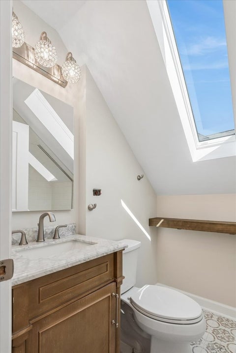 Tiny photo for 5905 N Melvina Avenue, Chicago, IL 60646 (MLS # 12682532)