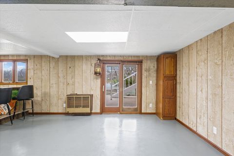 Tiny photo for 304 Eagle Bluff Drive, Oakwood, IL 61858 (MLS # 12605881)