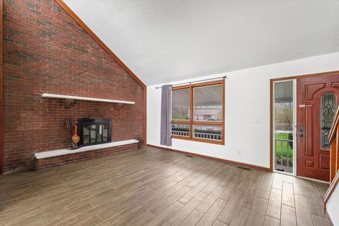 Tiny photo for 304 Eagle Bluff Drive, Oakwood, IL 61858 (MLS # 12605881)