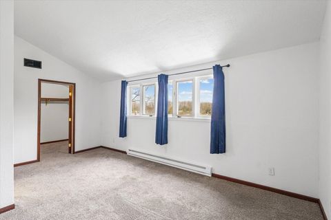 Tiny photo for 304 Eagle Bluff Drive, Oakwood, IL 61858 (MLS # 12605881)