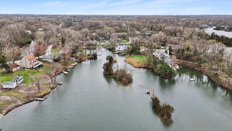 Tiny photo for 304 Eagle Bluff Drive, Oakwood, IL 61858 (MLS # 12605881)