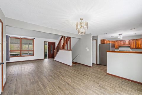 Tiny photo for 304 Eagle Bluff Drive, Oakwood, IL 61858 (MLS # 12605881)