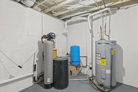 Tiny photo for 304 Eagle Bluff Drive, Oakwood, IL 61858 (MLS # 12605881)