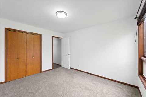 Tiny photo for 304 Eagle Bluff Drive, Oakwood, IL 61858 (MLS # 12605881)