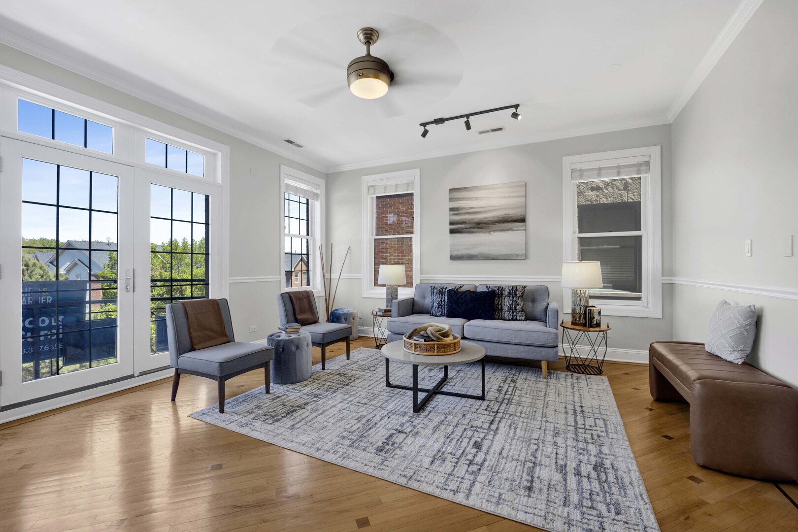 2637 W Belmont Avenue 3