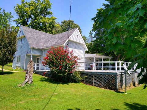 Tiny photo for 125 Central Hill Road, Grantsburg, IL 62943 (MLS # 12555625)