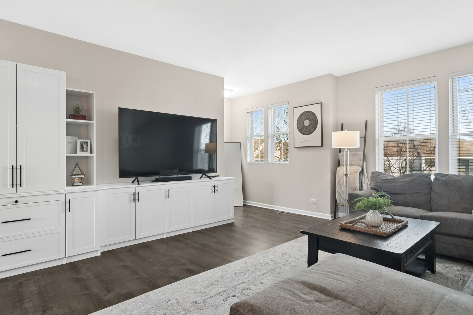 2238 S Crambourne Way