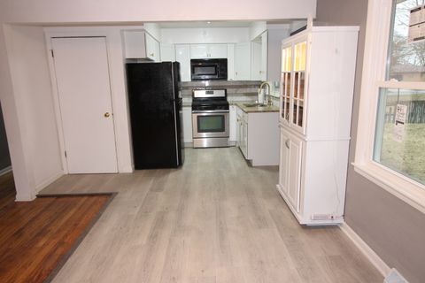 Tiny photo for 915 Hoban Avenue, Rockford, IL 61101 (MLS # 12594899)