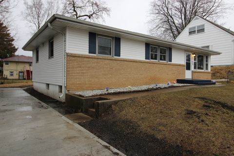 Tiny photo for 915 Hoban Avenue, Rockford, IL 61101 (MLS # 12594899)