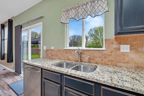 Tiny photo for 2300 Claridge Drive, Joliet, IL 60431 (MLS # 12635928)