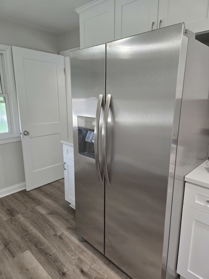 3505 W 77th Place