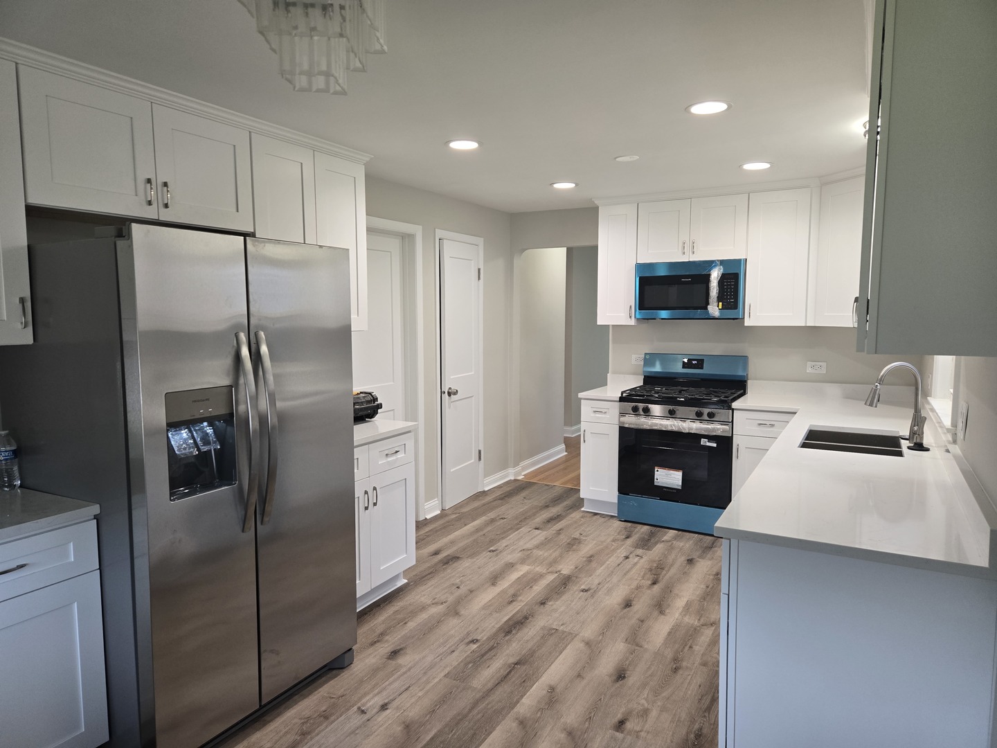 3505 W 77th Place