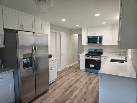 Tiny photo for 3505 W 77th Place, Chicago, IL 60652 (MLS # 12406293)