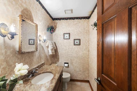 Tiny photo for 740 Cambridge Drive, Burr Ridge, IL 60527 (MLS # 12719375)