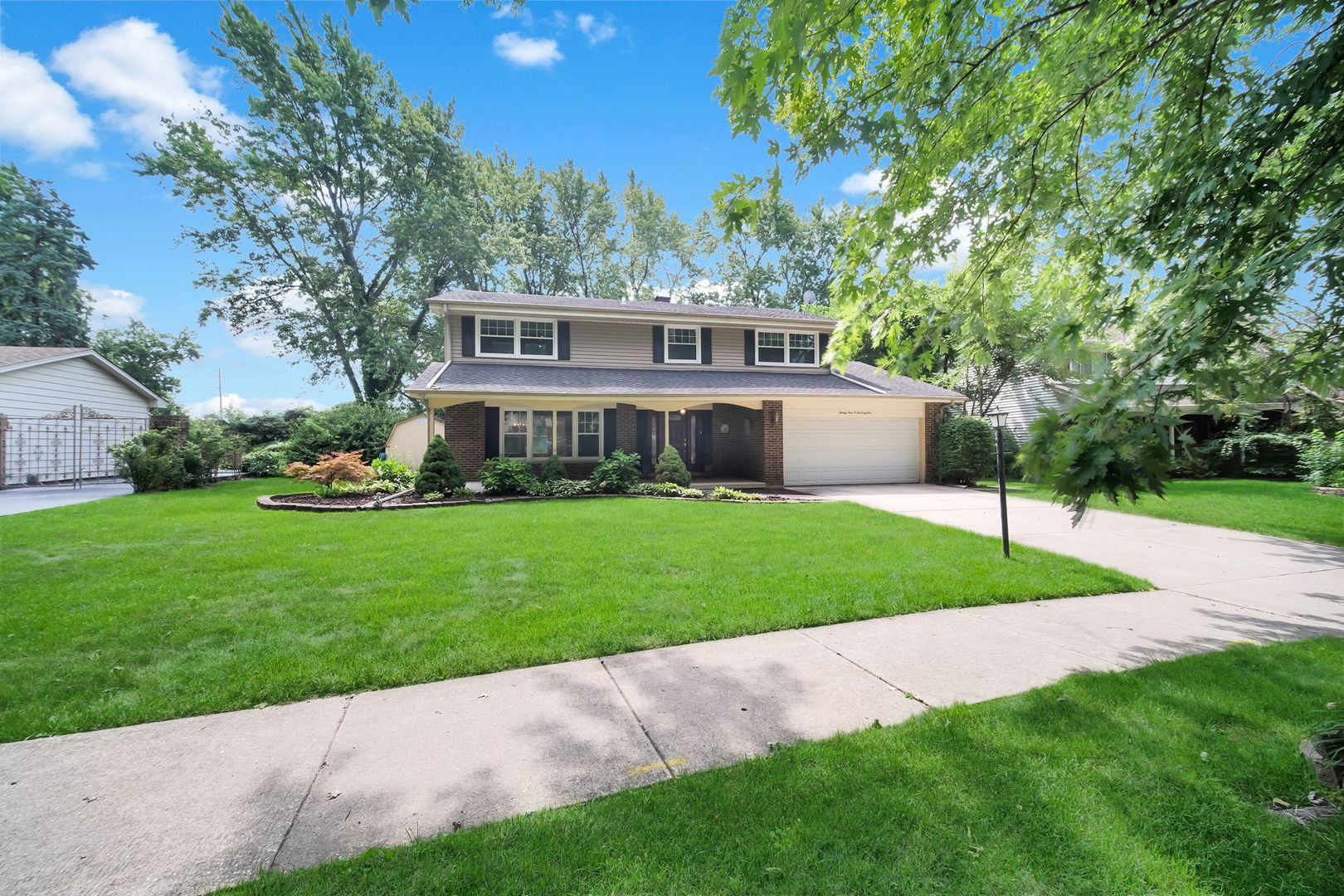 24W645 Woodcrest Drive