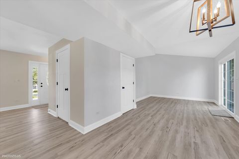 Tiny photo for 1373 Cimarron Court, Elgin, IL 60120 (MLS # 12491694)