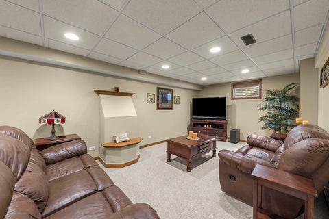 Tiny photo for 18 Yukon Court, Bolingbrook, IL 60490 (MLS # 12794277)