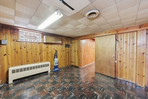 Tiny photo for 11042 S Avenue N Ave, Chicago, IL 60617 (MLS # 12610397)