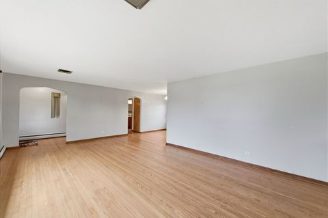 Tiny photo for 11042 S Avenue N Ave, Chicago, IL 60617 (MLS # 12610397)