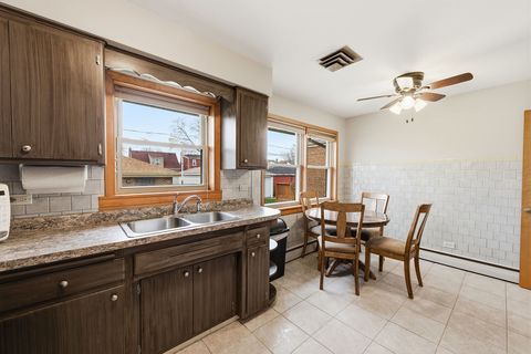 Tiny photo for 11042 S Avenue N Ave, Chicago, IL 60617 (MLS # 12610397)