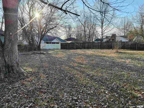 Tiny photo for 1605 W Copeland Street, Marion, IL 62959 (MLS # EB460801)