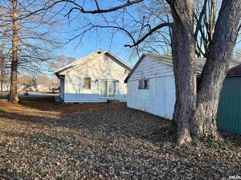 Tiny photo for 1605 W Copeland Street, Marion, IL 62959 (MLS # EB460801)