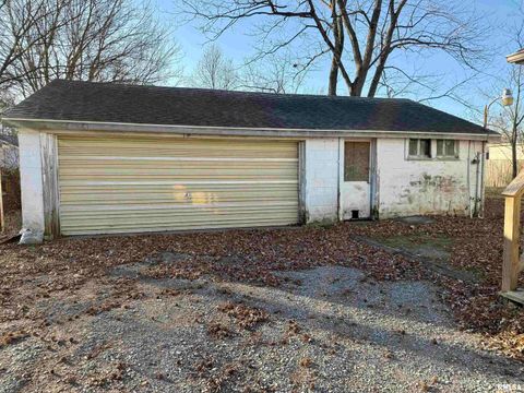 Tiny photo for 1605 W Copeland Street, Marion, IL 62959 (MLS # EB460801)