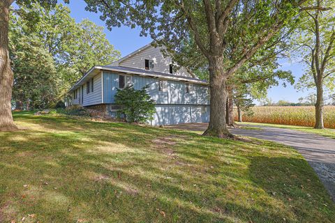 Tiny photo for 6914 Mensching Road, Huntley, IL 60142 (MLS # 12490253)