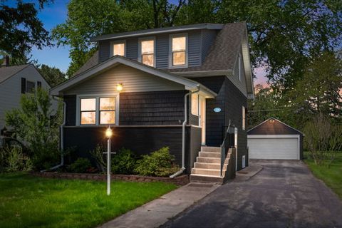 Photo of 518 S Oakland Avenue, Villa Park, IL 60181 (MLS # 12609029)