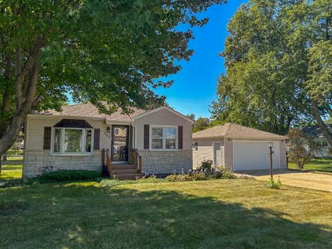 Photo of 380 Charlotte Avenue, Crystal Lake, IL 60014 (MLS # 12719006)