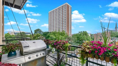 Tiny photo for 1645 W Ogden Avenue #429, Chicago, IL 60612 (MLS # 12569785)