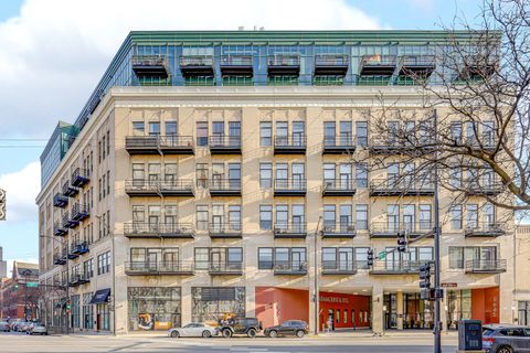 Photo of 1645 W Ogden Avenue #429, Chicago, IL 60612 (MLS # 12569785)