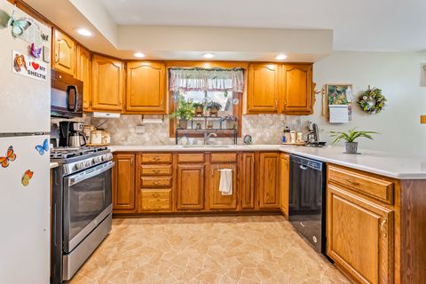 Tiny photo for 17900 65th Avenue, Tinley Park, IL 60477 (MLS # 12447196)