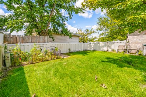 Tiny photo for 17900 65th Avenue, Tinley Park, IL 60477 (MLS # 12447196)