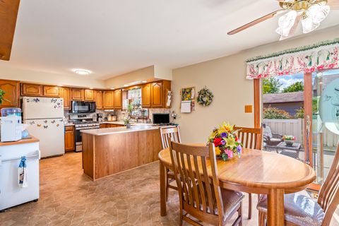 Tiny photo for 17900 65th Avenue, Tinley Park, IL 60477 (MLS # 12447196)