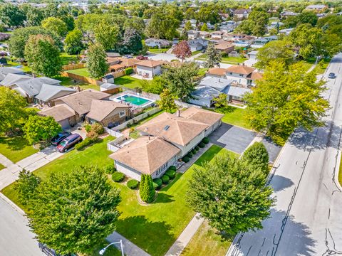 Tiny photo for 17900 65th Avenue, Tinley Park, IL 60477 (MLS # 12447196)