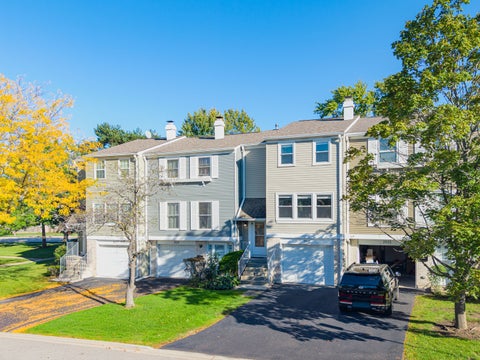Photo of 1931 Farnham Court, Schaumburg, IL 60194 (MLS # 12792239)