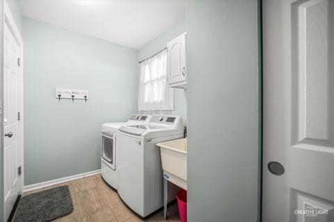 Tiny photo for 21436 W Sylvan Drive S, Mundelein, IL 60060 (MLS # 12742606)