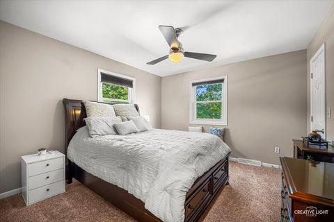 Tiny photo for 21436 W Sylvan Drive S, Mundelein, IL 60060 (MLS # 12742606)