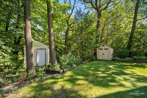 Tiny photo for 21436 W Sylvan Drive S, Mundelein, IL 60060 (MLS # 12742606)