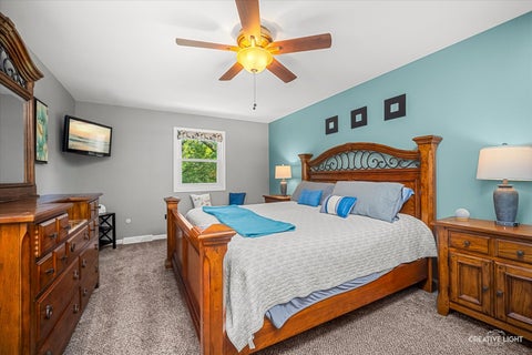 Tiny photo for 21436 W Sylvan Drive S, Mundelein, IL 60060 (MLS # 12742606)