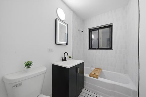 Tiny photo for 526 W Roscoe Street #2A, Chicago, IL 60657 (MLS # 12731442)