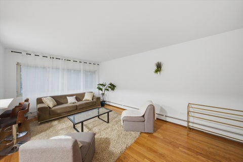 Tiny photo for 526 W Roscoe Street #2A, Chicago, IL 60657 (MLS # 12731442)