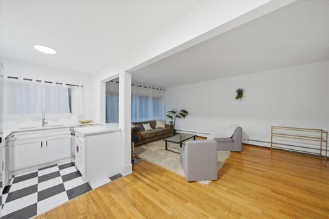 Tiny photo for 526 W Roscoe Street #2A, Chicago, IL 60657 (MLS # 12731442)
