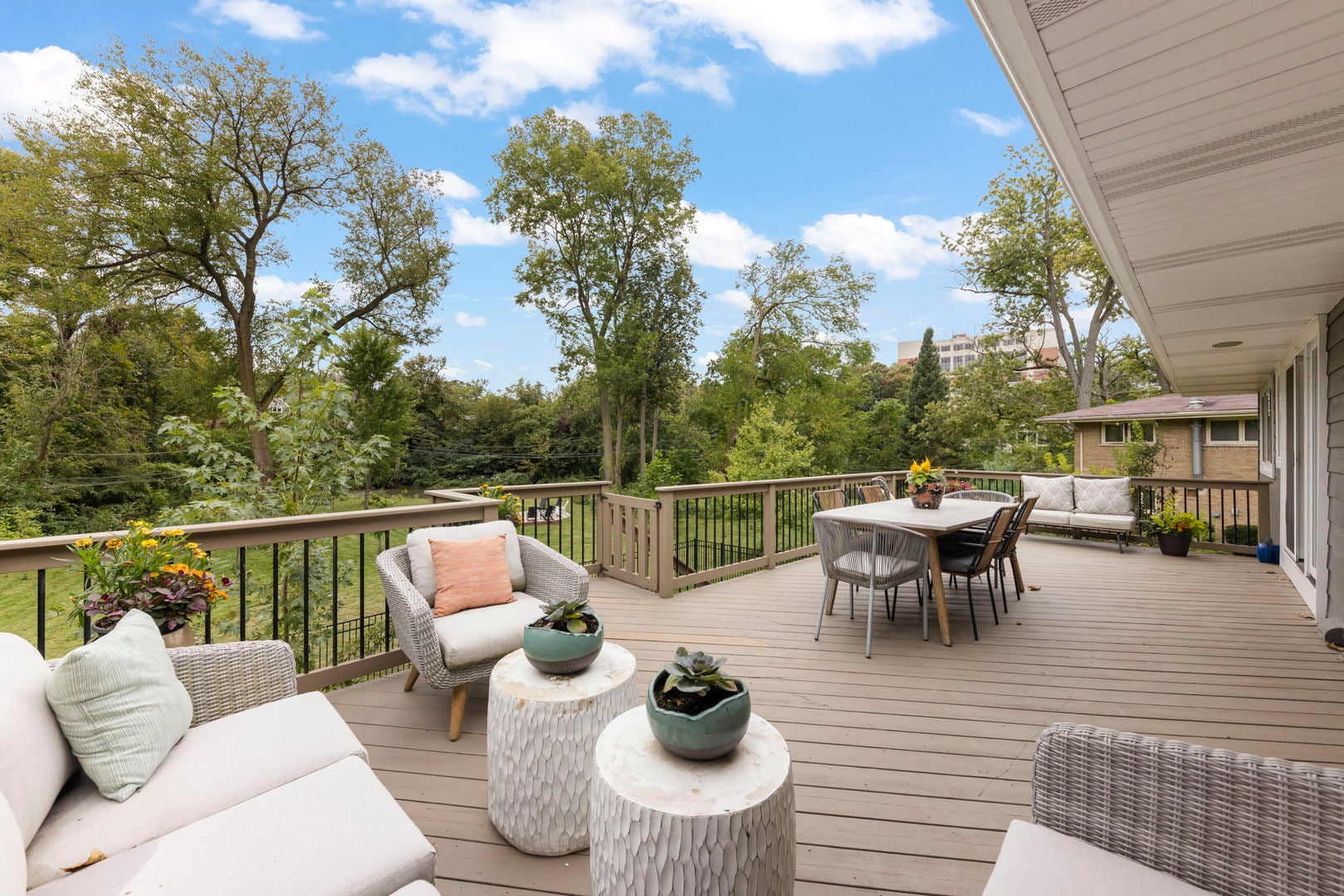 36 Golden Larch Court