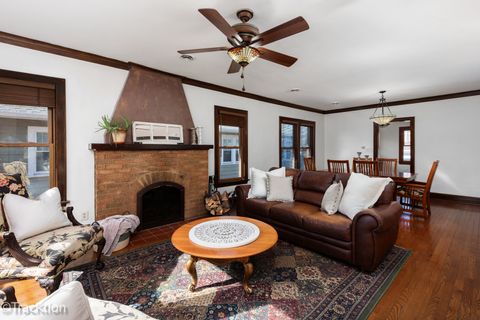 Tiny photo for 628 Franklin Street, Downers Grove, IL 60515 (MLS # 12572650)